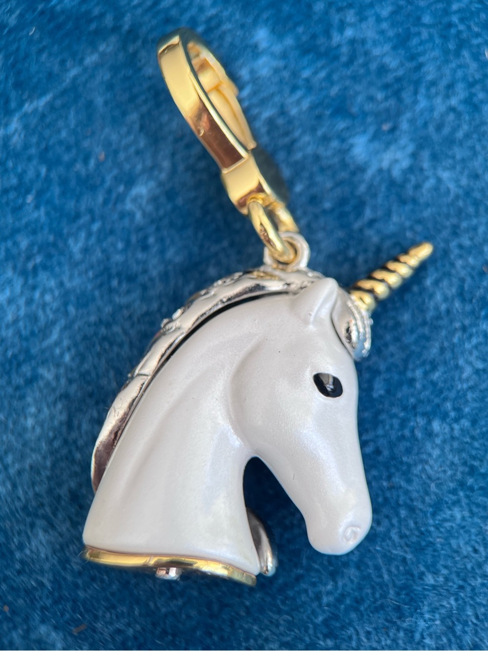 Juicy Couture Jeweled Unicorn Charm – Pearlescent White & Crystal Gold - Picture 10 of 13